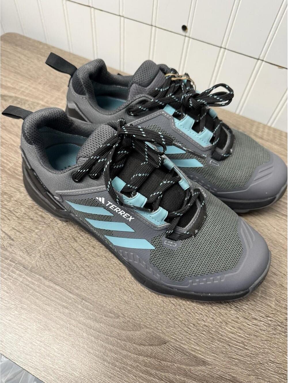 Adidas Terrex Swift R3 GTX Gore Tex Women's 7 Hiking Shoes NWT - Picture 2 of 7
